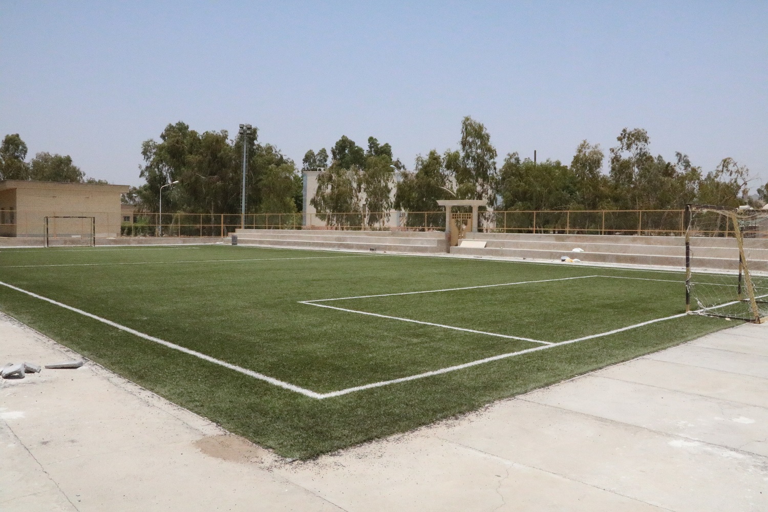 تصویر زمین چمن مصنوعی